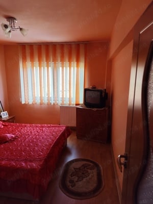 Vand Apartament spatios 4 camere - imagine 8