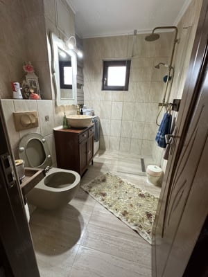 Apartament deosebit zona 300 - imagine 9