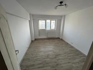 Apartament 2 camere decomandat la 5 minute de metrou Apărătorii Patriei  - imagine 3