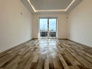 Apartament 2 camere, centrala proprie, zona Dambovita - imagine 2