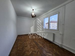 Apartament cu 3 camere, centrala proprie, zona Dacia - imagine 2