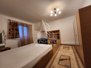 Apartament cu 4 camere, centrala proprie, zona Bucovina - imagine 11