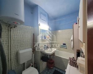 Apartament decomandat cu 2 camere, etaj 1, zona Aradului - imagine 5