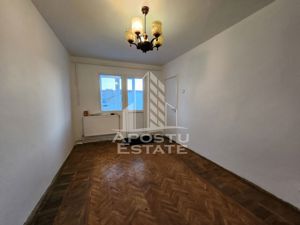 Apartament cu 3 camere, centrala proprie, zona Dacia - imagine 3