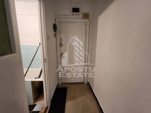 Apartament cu 3 camere, centrala proprie, zona Dacia - imagine 6