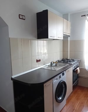 închiriez apartament 2camere 