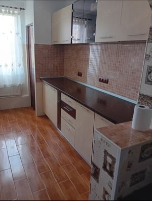 închiriez apartament 2camere  - imagine 2