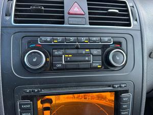 Volkswagen Touran 2.0 TDI DSG Comfortline - imagine 9