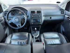 Volkswagen Touran 2.0 TDI DSG Comfortline - imagine 10