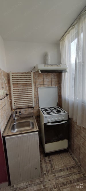 Apartament 2 camere, modificat, open space, mobilat, Aradului Est  Direct proprietar! - imagine 2