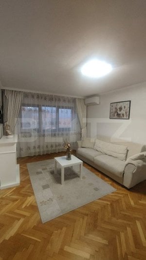 Apartament de vanzare, cu 3 camere, 102 mp, zona Centrala - imagine 3