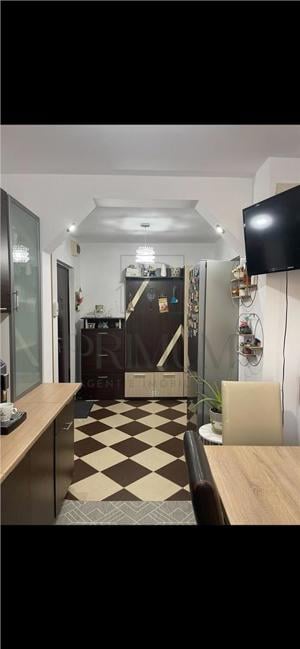 Apartament 2 camere decomandat – Zona Torontalului, etaj 1 - imagine 3