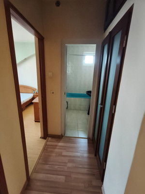 Închiriez apartament 3 camere, zonă centrală în Târgu Jiu - imagine 9