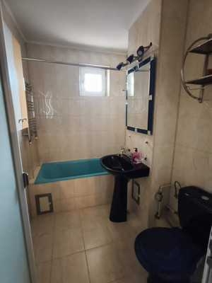 Închiriez apartament 3 camere, zonă centrală în Târgu Jiu - imagine 6