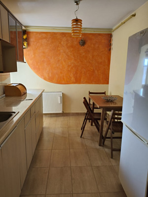 Închiriez apartament 3 camere, zonă centrală în Târgu Jiu - imagine 3