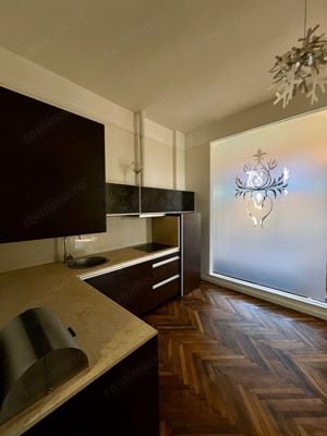 CI512 Apartament istoric,zona Neptun,LUX - imagine 14