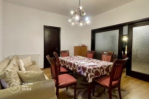 Apartament cu 5 camere și demisol mare, 2 bai, intrare separată - imagine 4