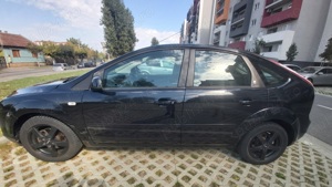 Vând Ford  Focus Ghia - imagine 2