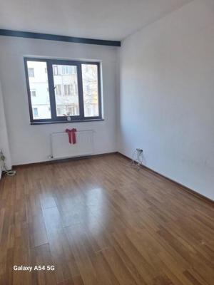 350 Euro!Apartament 2 cam Decomandate, et 1, Tudor Neculai - imagine 3