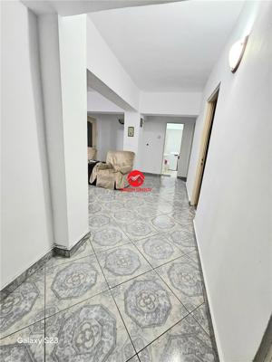 Apartament 4 camere foarte spatios, decomandat, 100 mp, Zona Poarta 6 - imagine 16