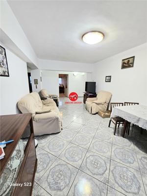 Apartament 4 camere foarte spatios, decomandat, 100 mp, Zona Poarta 6 - imagine 19