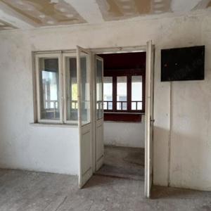 4 camere de vanzare intr-o vila interbelica - imagine 5