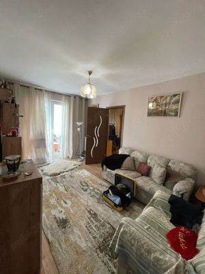 De vanzare apartament cu 3 camere