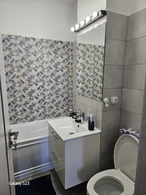 Vand apartament 3 camere decomandat cu loc de parcare zona Chiajna - imagine 7