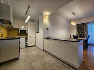 Apartament intim cu 2 camere in Bellevue Residence - imagine 5