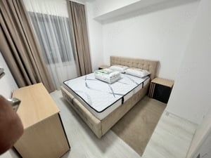 Proprietar Vand apartament 3 camere mobilat Lux  Bloc Nou 2024 - imagine 4