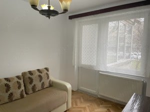 B-dul Regele Mihai(B-dul Bucuresti),apartament 3 camere decomandat,parter,partial mobilat,400 euro