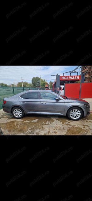 2024 Skoda Superb Ambition 2.0 TDI Matrix 32 mii km - imagine 8