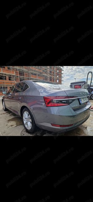 2024 Skoda Superb Ambition 2.0 TDI Matrix 32 mii km - imagine 3
