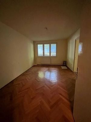 Cornisa - Vanzare apartament 3 camere - Str. Argesului - imagine 4