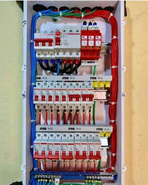 Electrician execut lucrări interioare detalii la numărul de telefon   