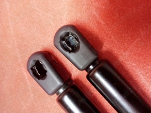 Amortizor Portbagaj Bmw e91  - imagine 4