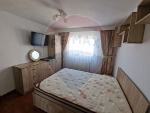 Apartament cu 2 camere de închiriat în zona Precista