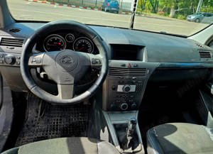 Opel Astra H 1.9CDTi - imagine 3