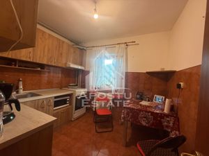 Apartament 2 camere , spatios , centrala proprie , zona Lipovei - imagine 3