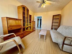 De vanzare, apartament 2 camere decomandate zona Orizont - imagine 3