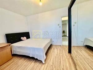 De vanzare, apartament 2 camere decomandate zona Orizont - imagine 6