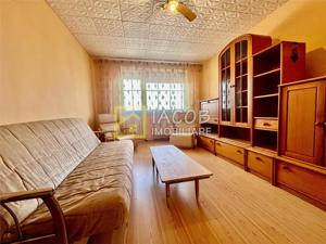 De vanzare, apartament 2 camere decomandate zona Orizont