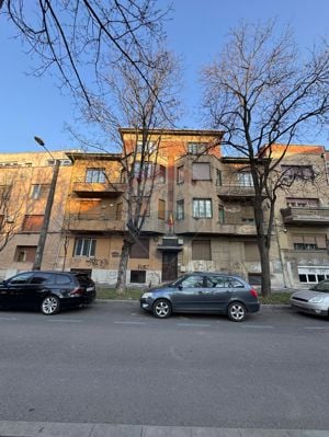 Apartament cu 2 camere de închiriat în zona P-ta Victoriei