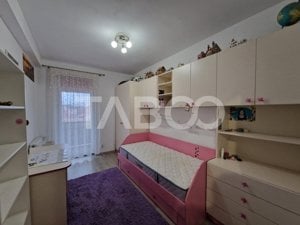 Apartament decomandat 3 camere mobilat si utilat Turnisor Sibiu - imagine 4