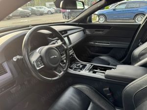 Jaguar XF 25d Aut. R-Sport - imagine 3