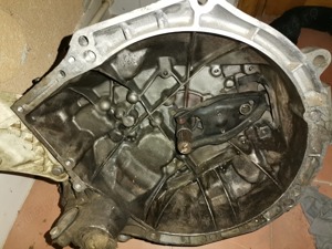 Cutie Viteze Peugeot 207 1.4 HDI din 2007 cu 70K km