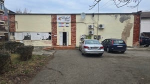 Inchiriez spatiu comercial in Deva, zona Avram Iancu (fostul Punct Termic), suprafata utila 135 mp, 