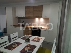 Apartament 2 camere de vanzare decomandat 47 mp zona Tractorul