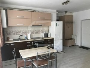 Apartament 2 camere, parcare, zona Vivo - imagine 2