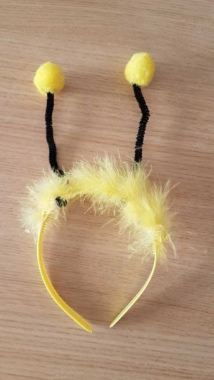 Antene albinuta pentru copii de gradinita